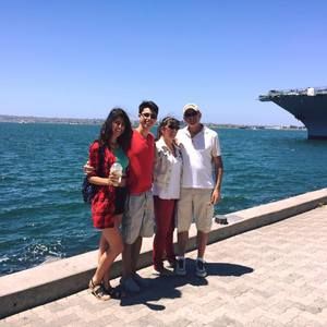 Meet your Posher, Ronela